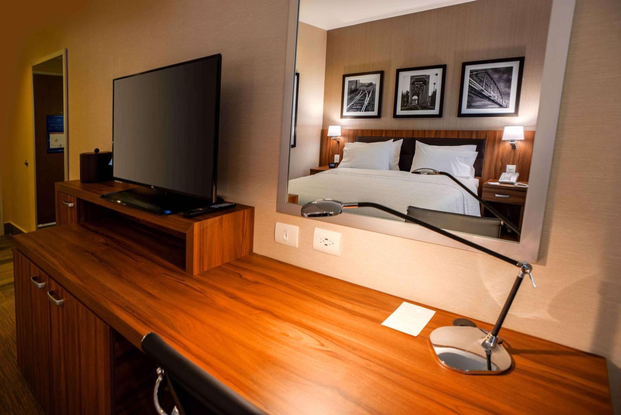 Hampton Inn Piedras Negras Exterior foto